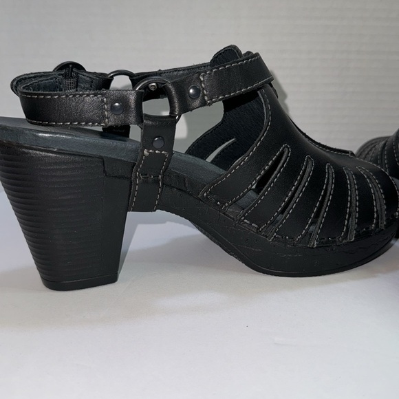 Dansko Randa Women’s Black Leather Block Heel Slingback Dress Sandal - Picture 7 of 9